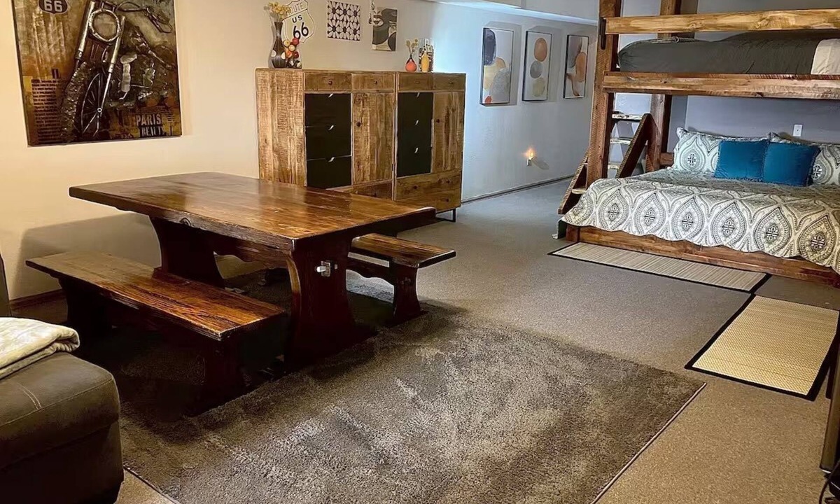 Westcliffe Hotel | Ravens Fun Bunkhouse for up to 6, Dbl Bathroom, W/D, Patio w/Fire Pit & Grill