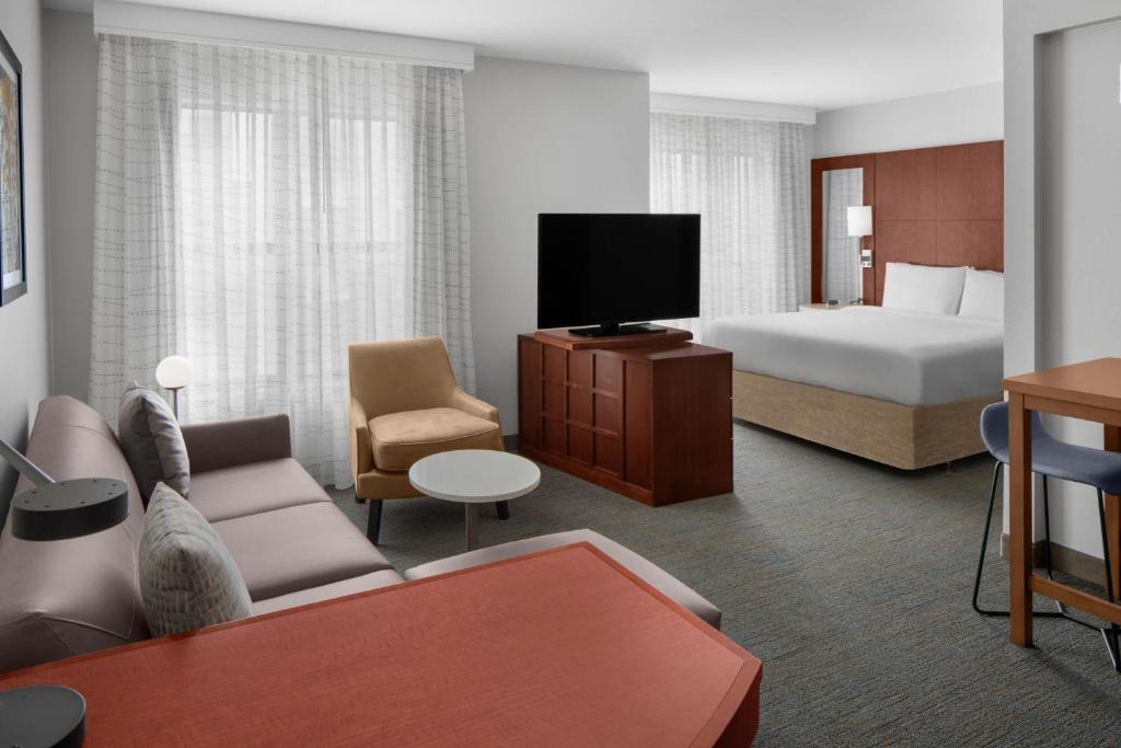 Downtown Burbank Hotel | Residence Inn Los Angeles Burbank/Downtown