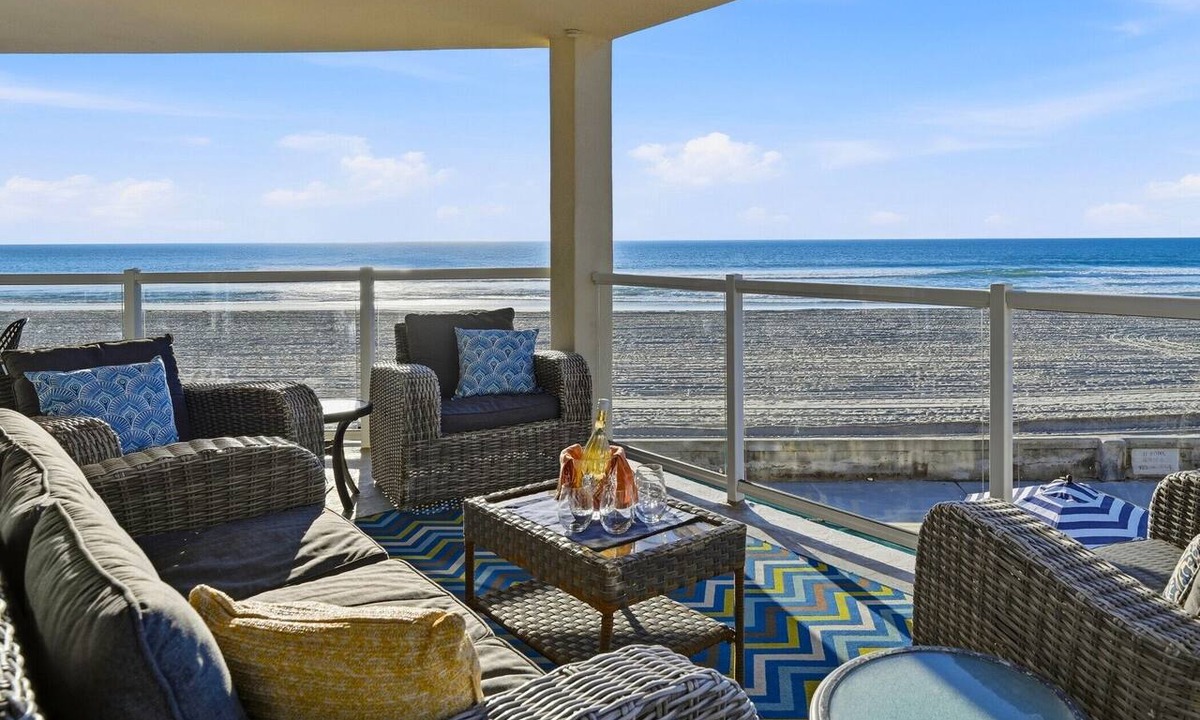 Mission Beach Condo | Rockaway Oceanfront 2 | Lg Terrace- 4BR