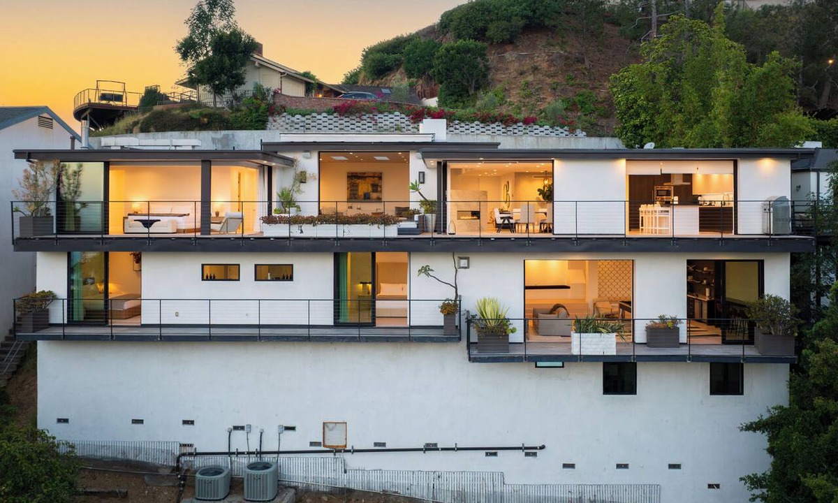 Hollywood Hills West Villa | Saint Ives Reserve - Sunset Strip Retreat w/Epic City-to-Ocean Views