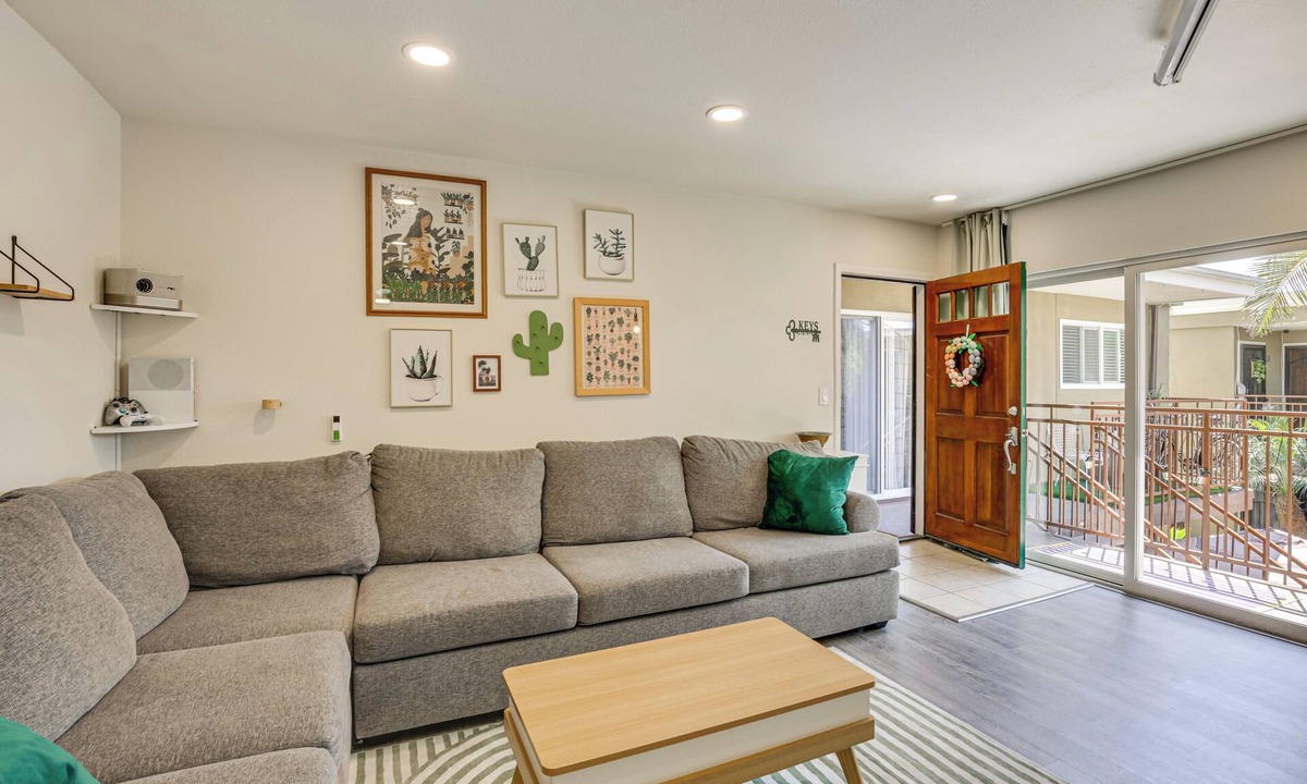 Mid-City Condo | San Diego Condo ~ 6 Mi to Petco Park & Zoo!