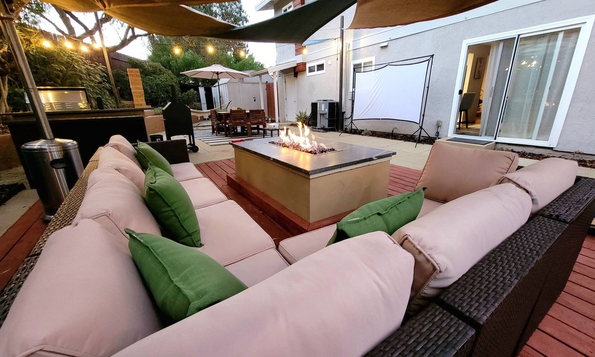 North Park Villa | San Diego's 4-bed Oasis with Hot Tub, Gym, Outdoor Theater & Huge Yard.