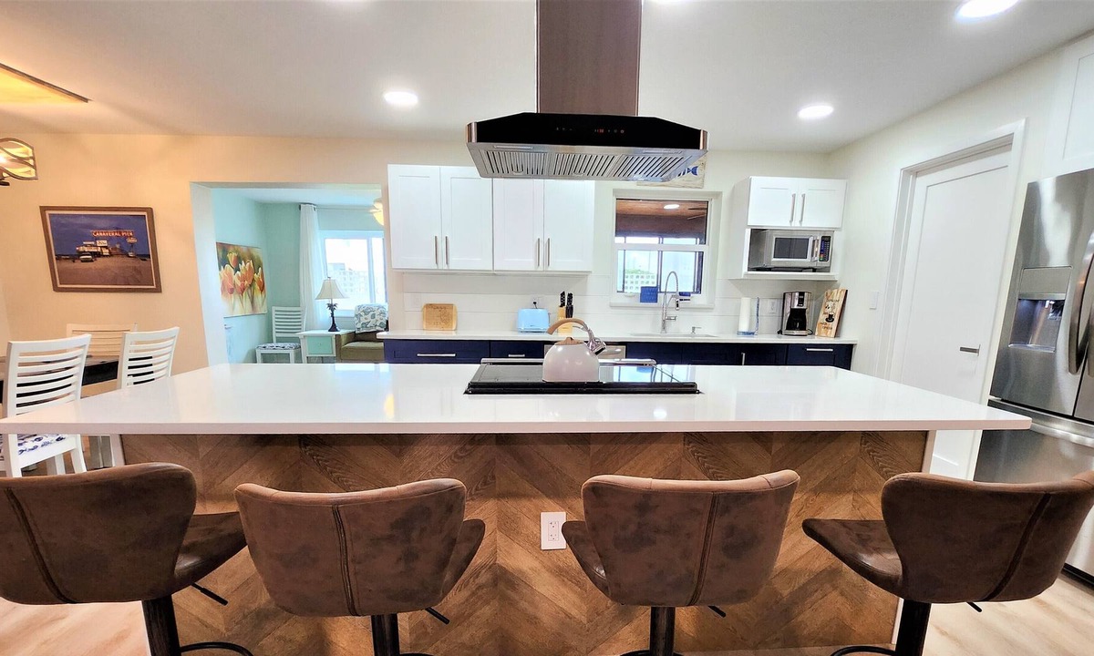 Harbor Heights House | Seabreeze Beach House - 4br, 2ba, Sleeps 10 Guests