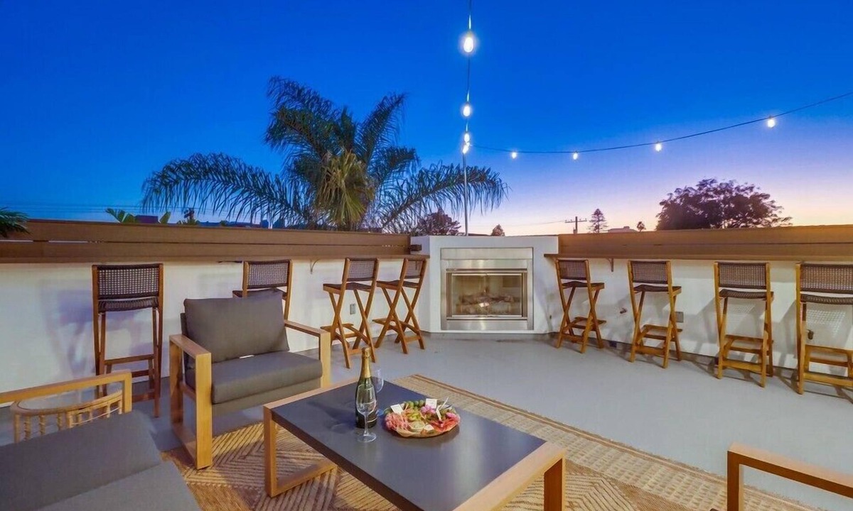 Crown Point House | Seaside Chic - Near Beach; Spa; Game Room; Rooftop