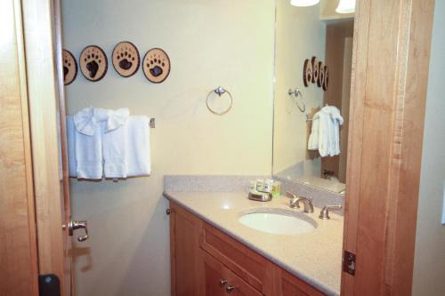 Mammoth Lakes Apartment | Sierra Park Villas 20