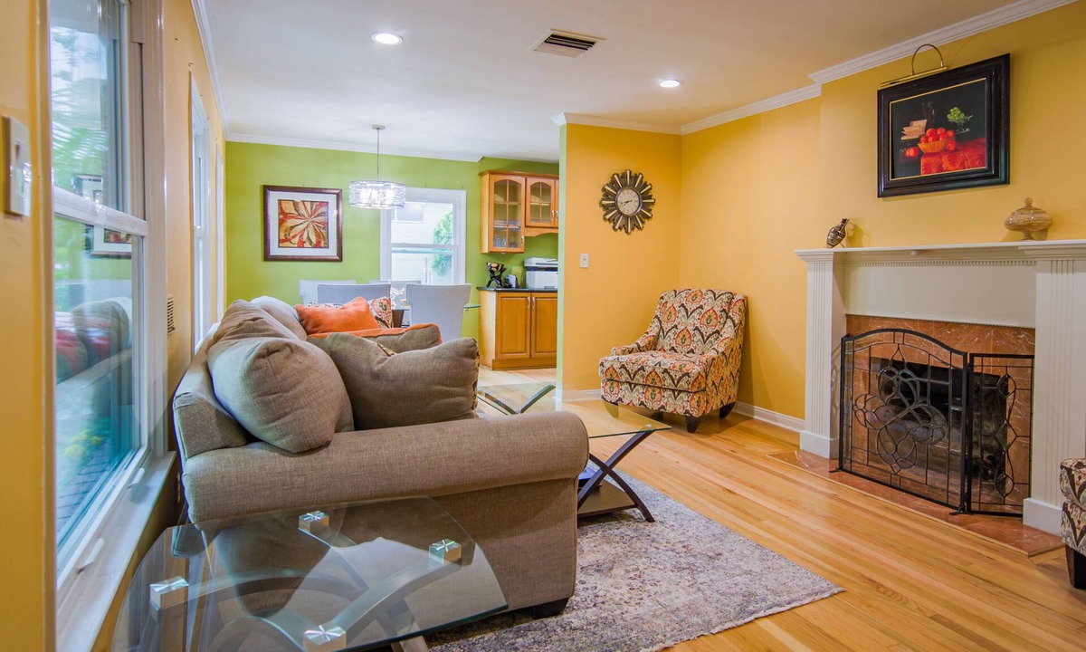 Westchester House | Spacious 2BR House near LAX/beach/So-fi Stadium/forum
