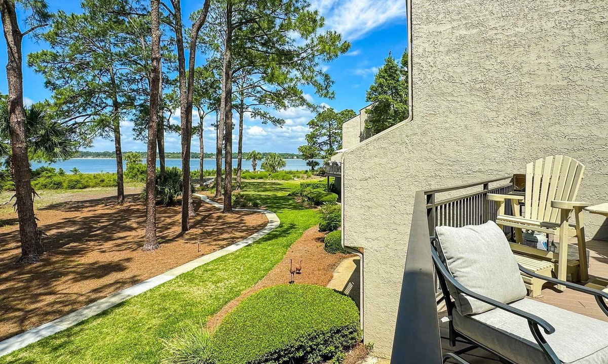South Beach Villa | Spacious Villa waterview haven with decks, firepit, AC, WiFi, pool, Walk to beach