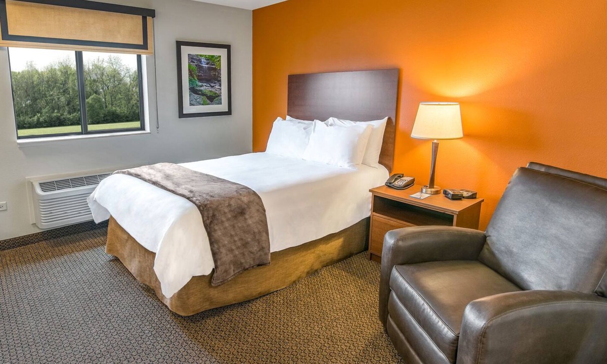 Hastings Hotel | Stay Productive or Relax in a Fully Equipped Room Near Downtown Hastings