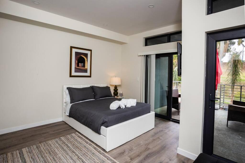 Bankers Hill Hotel | Studio with Large Balcony- San Diego Gateway