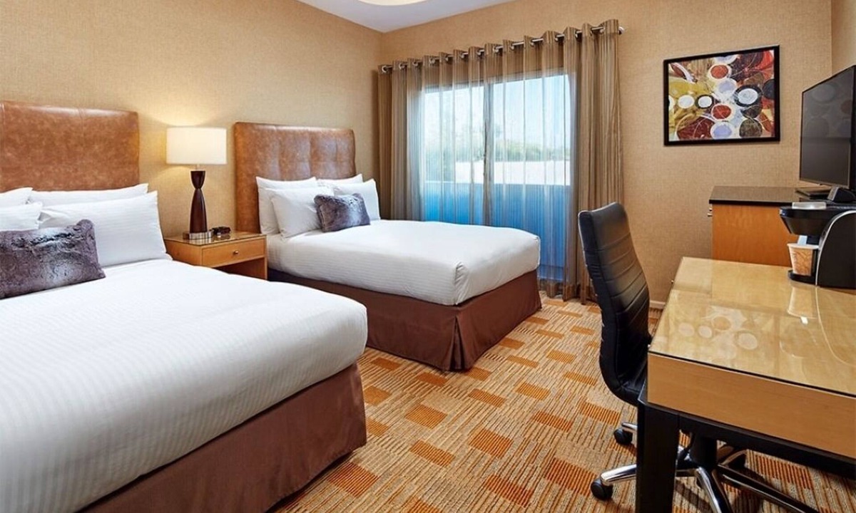 Beverly Grove Hotel | Stylish LA Stay Near Beverly Center & Melrose Shopping, Minutes to Rodeo Drive