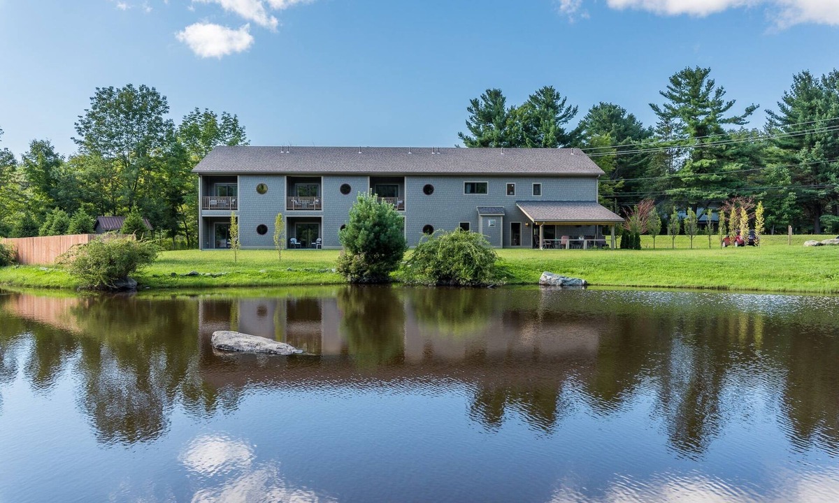 Glendale Apartment | Suite 1 - Quiet and private accommodations in a country setting.