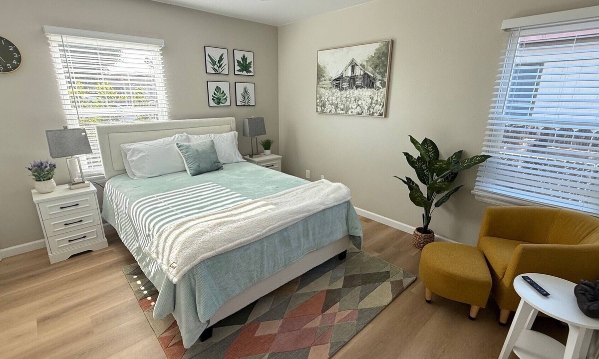 City Heights House | The Blue Haven - Modern San Diego Retreat with Central Location & Gated Parking