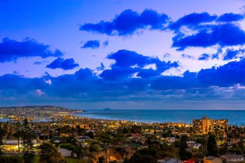 La Jolla Mesa House | The Mermaid House