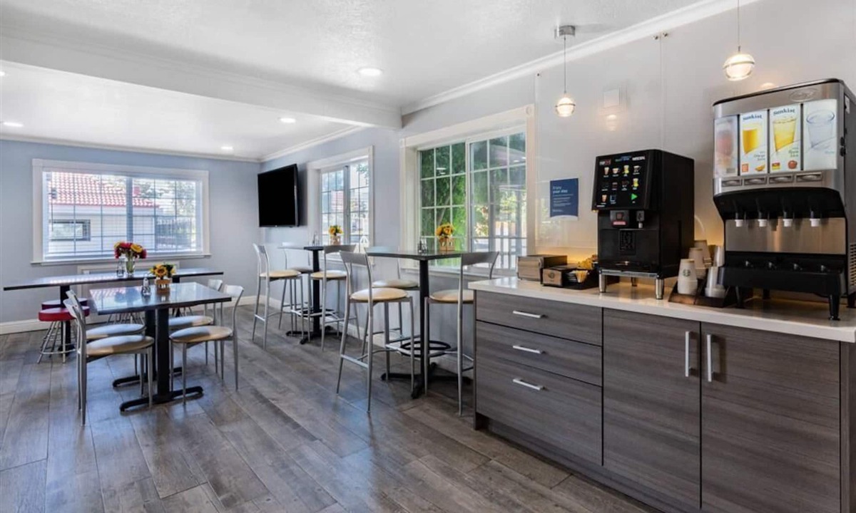 Ukiah Hotel | The Orchard Hotel Ukiah Mendocino County