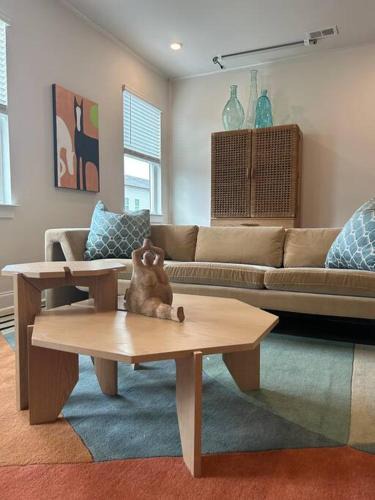 Pineville House | The Royal Haven