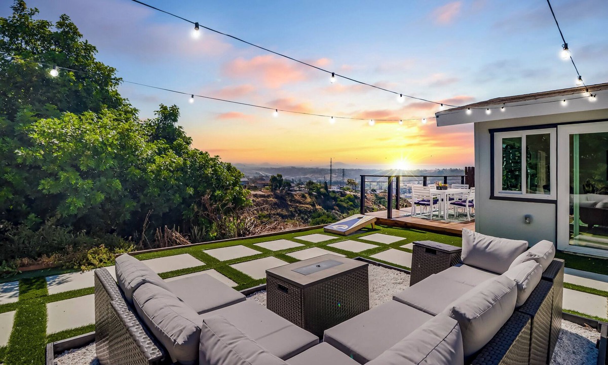 Serra Mesa House | The San Diego Sunrise Adobe