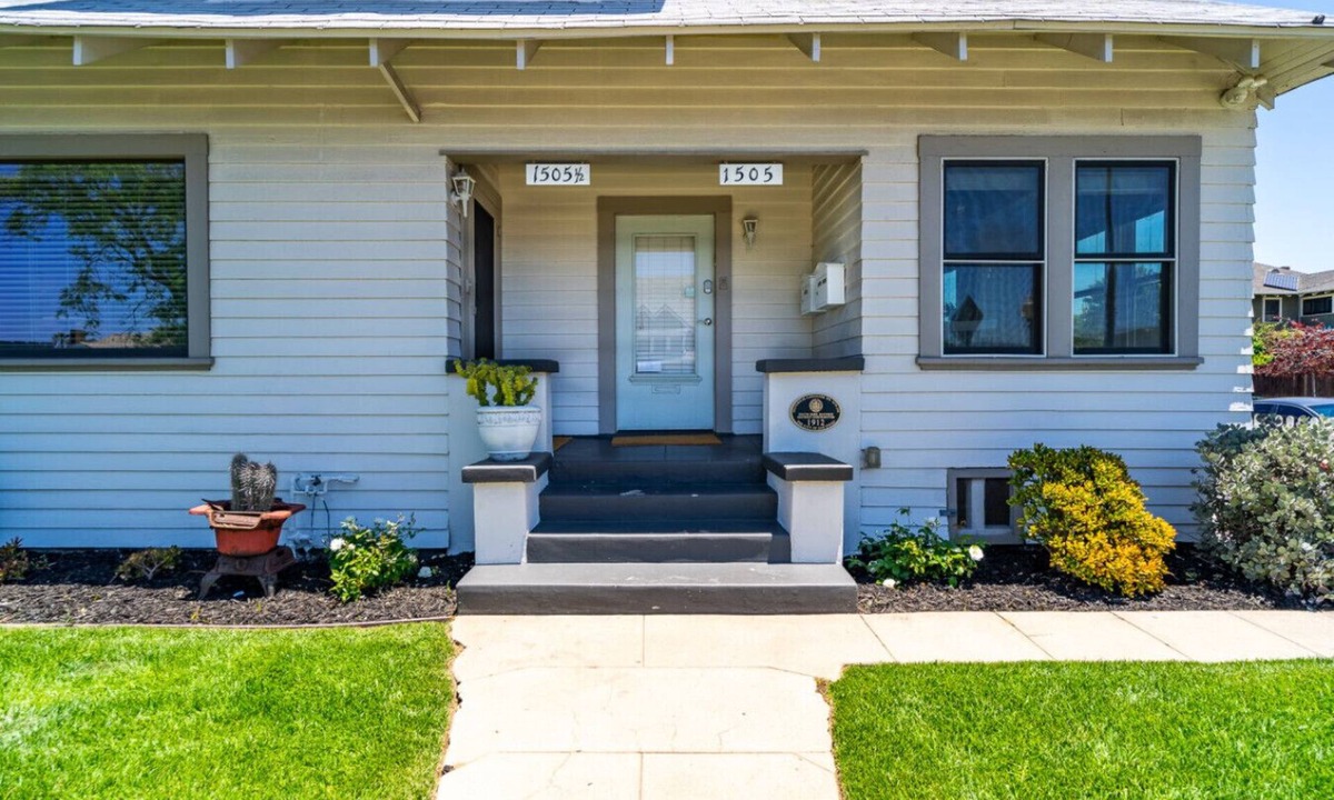 South Park Apartment | Two Historic South Park Apartments