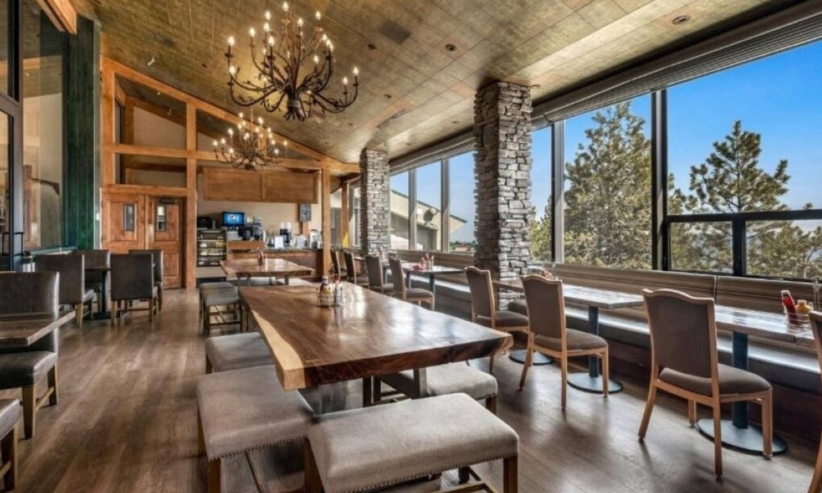 Tahoe Village Hotel | Two Kitchen-Equipped Villa w/Pools, Sauna, Sports Courts & On-Site Dining