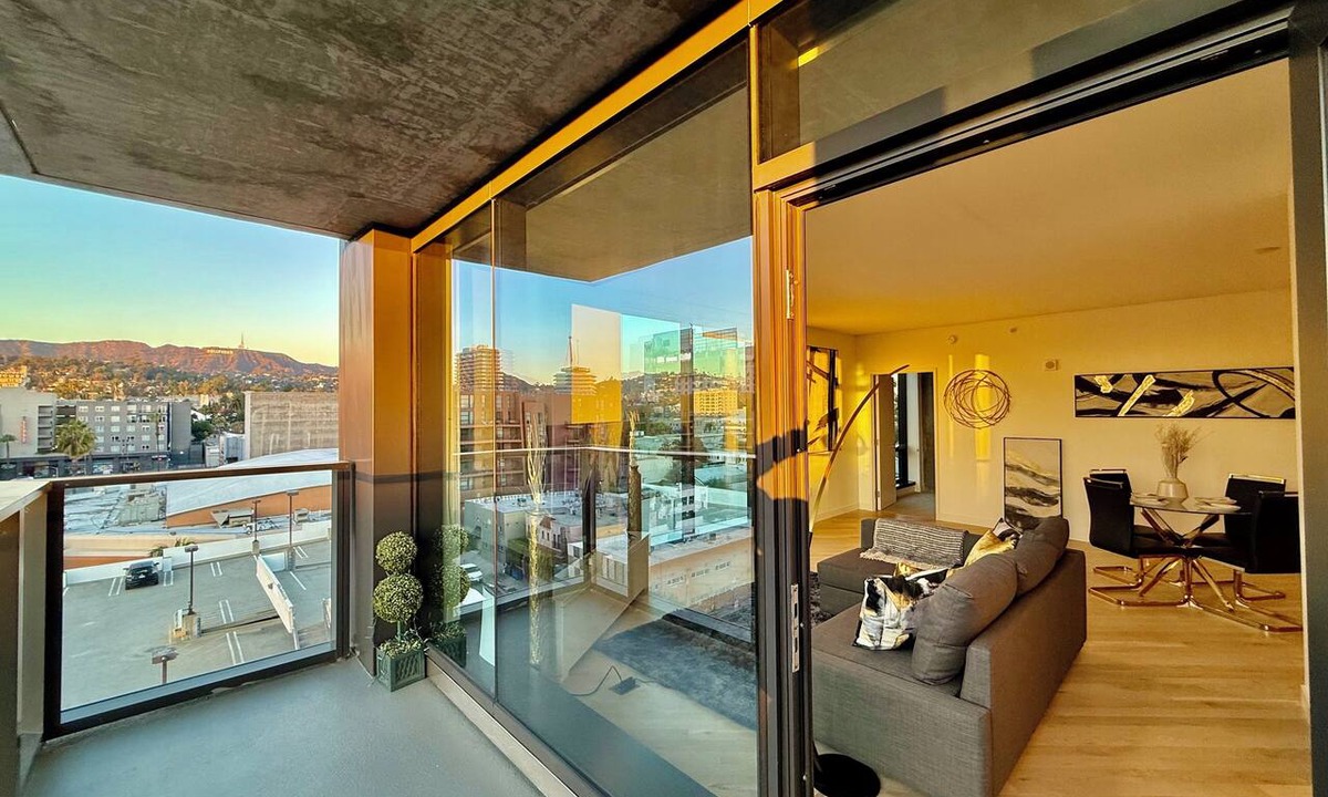 Hollywood Apartment | Unique & Spacious Hollywood Walk of Fame Penthouse