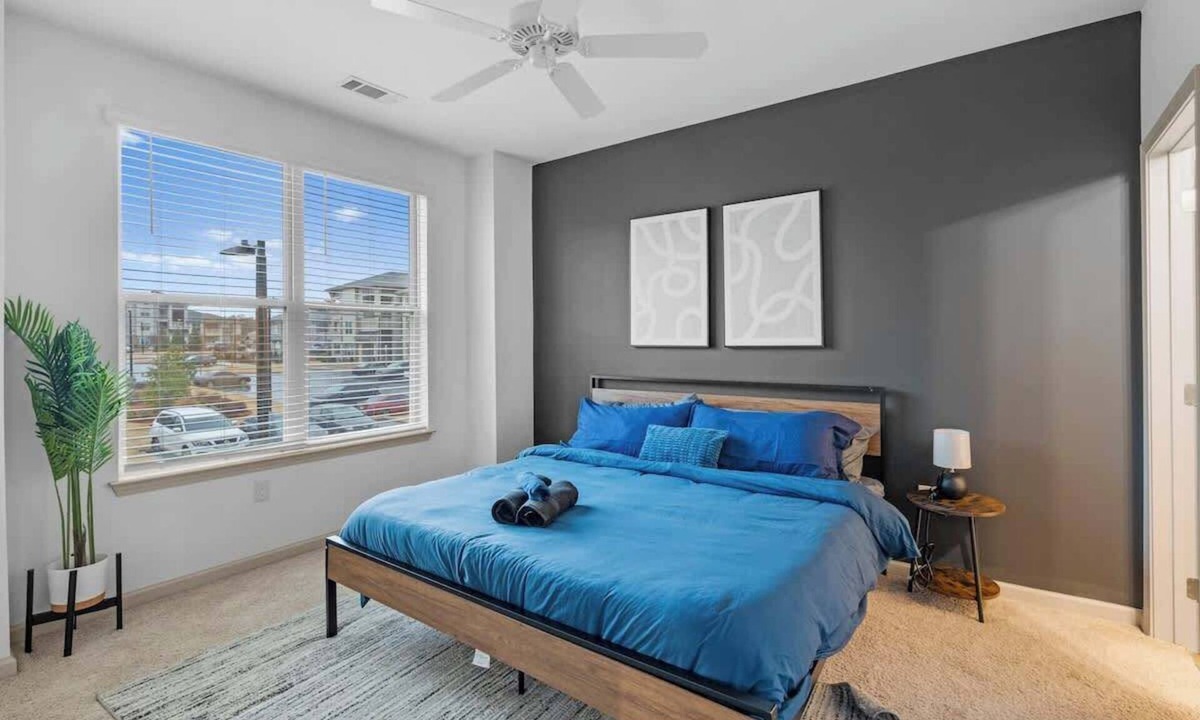 Charlotte Apartment | Upscale King 4BR Suite Mins to Uptown Charlotte!