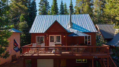 Donner Lake Woods House | Ute Cabin by AvantStay