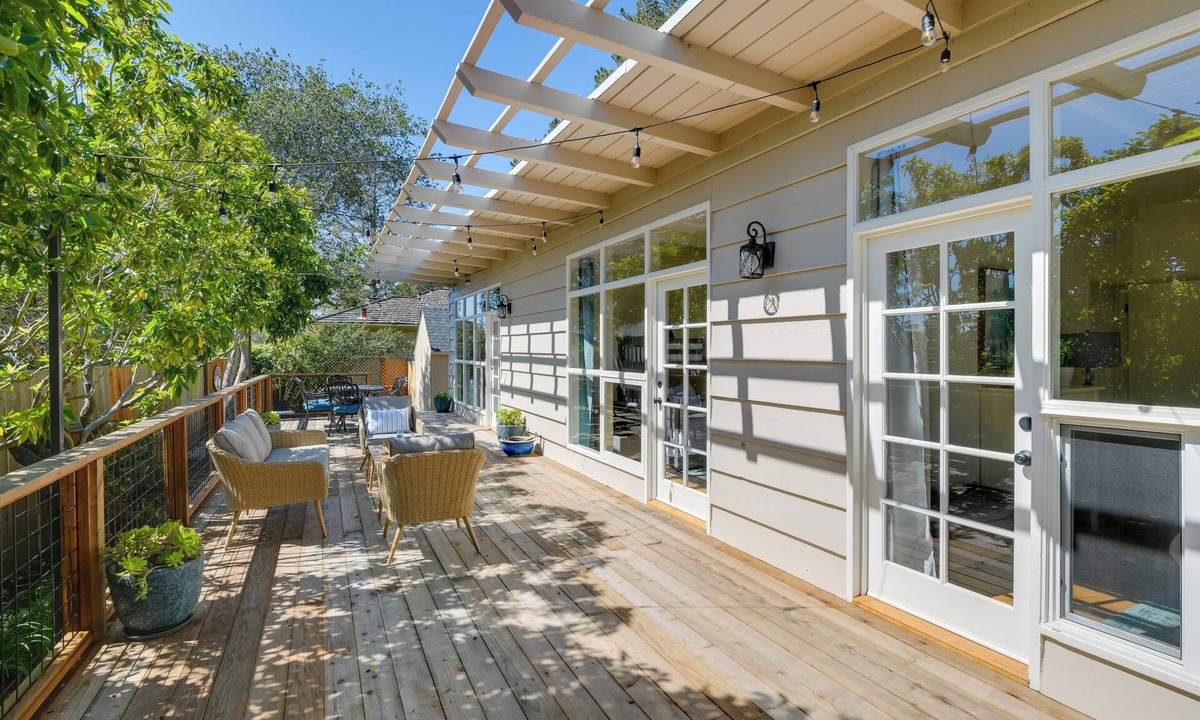 Carmel Woods Cottage | Vacation Rental Home ~ 1 Mi to Carmel Beach!