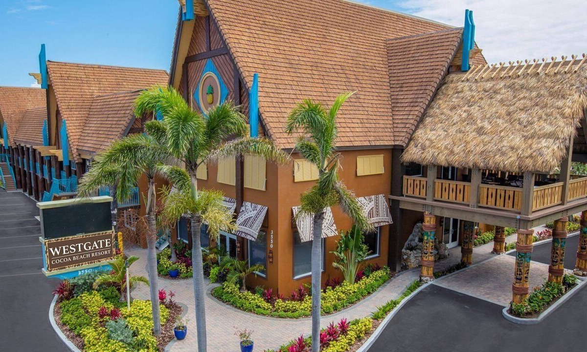 Cocoa Beach Resort | Westgate resort. Cocoa beach Deluxe Suite. On the Beach!