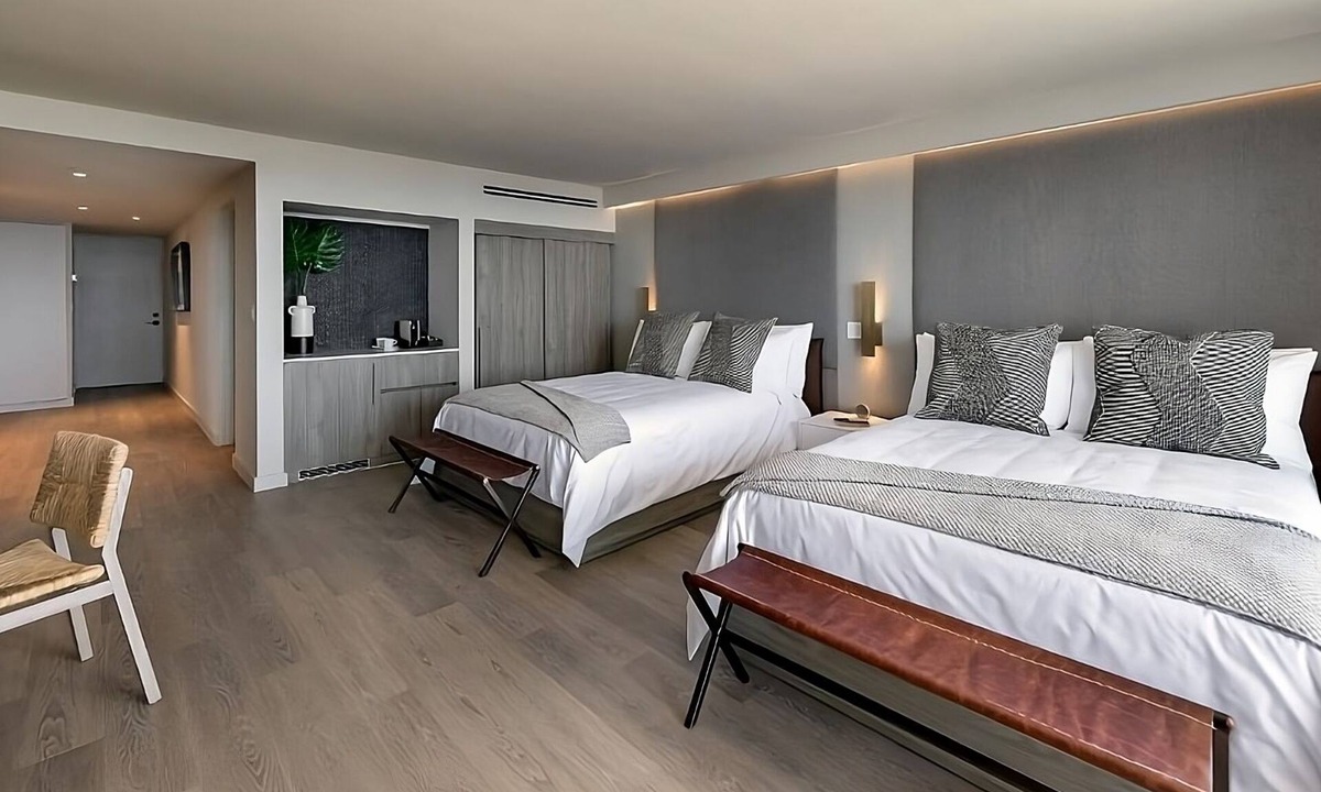 Village of La Jolla Hotel | Your Home Away From Home! Family-friendly Unit! Close to La Jolla Cove Beach!