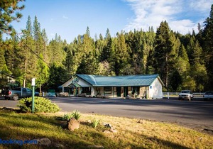 Yosemite Lakes Cabin 40