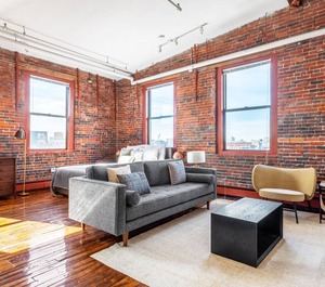South Loft Art Gallery T 