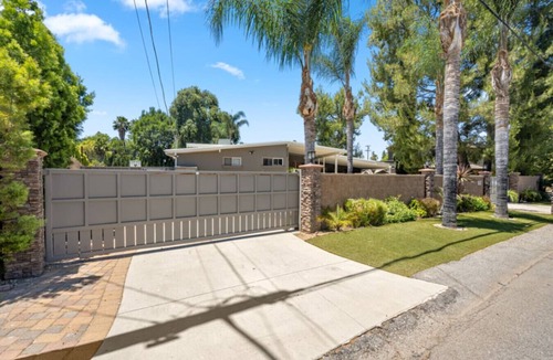 Woodland Hills House | ৎ୭ The Royer Retreat ৎ୭ W/Pool, Hot tub&