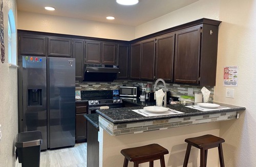 University City House | 1 Bedroom 1 Bath Townhouse in UTC Area