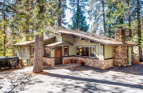 North Wawona Cabin | (15B) The Legacy at The Redwoods In Yosemite
