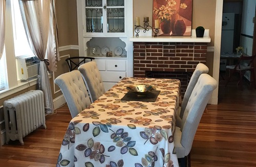 Brook Farm Apartment | 2 BR, 1 Bath, Sleeps 4+, Furnished and spacious apt. in quiet Boston suburb