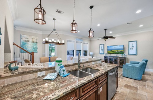 Villa Lago House | 2 Golf Carts ~ Two Living Areas ~ Spacious Kitchen