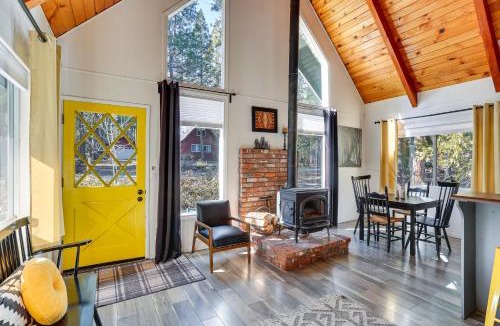 Trinity Center House | 2 Mi to Trinity Lake: Forest-View Gem w/Hot Tub!