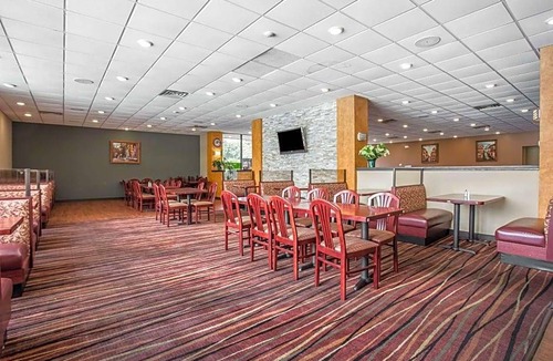 Fort Mill Hotel | 2-Star Hotel ∙ Clarion Hotel Fort Mill Near Amusement Park