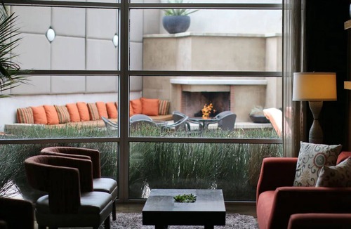 Los Angeles Hotel | 2 West Coast Double Room at Hotel Angeleno w/Rooftop Dining Near UCLA Campus