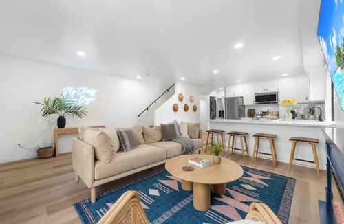 Crown Point House | 3-Home Beach Compound | Sleeps 30 | Mission Bay