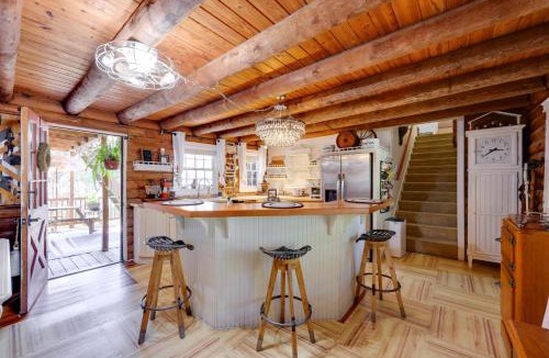 Ponte Vedra Beach House | < 4 Mi to Boat Ramp & Mickler Beach: Unique Cabin
