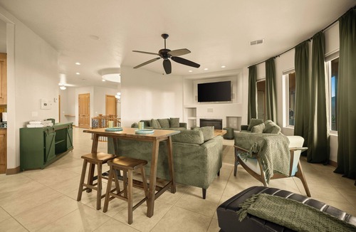 Mesquite House | 6000 Sq Ft Golf Estate 8BR 12 Beds Near 7 Courses Hot Tub
