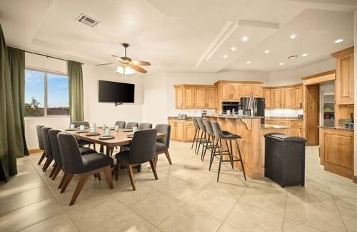 Mesquite House | 6000 Sq Ft Golf Estate 8BR 12 Beds Near 7 Courses Hot Tub