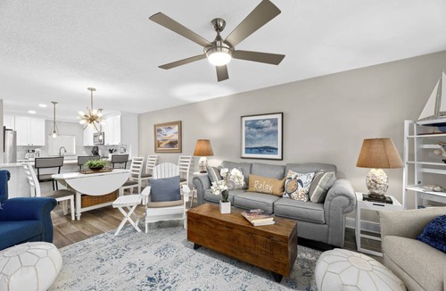 Crescent Beach Condo | 88 m² Condo ∙ 1 bedroom ∙ 4 guests