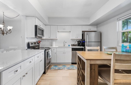 New Smyrna Beach Condo | A102 Fabulous location! Beachfront Condo with a pool view- Oceanfront 2 bed/2bath by Flagler Ave!