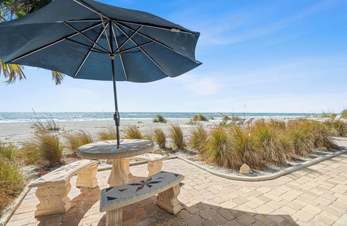 Longboat Key Apartment | Adorable Beachfront Studio, Private Beach, Originally Part of Starfish Motel