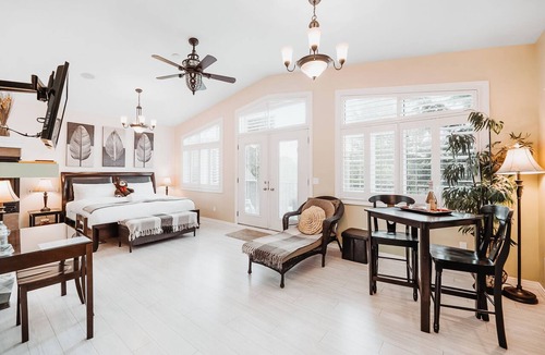 Montgomery House | Along River Ridge