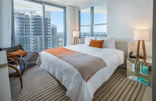 Hollywood South Central Beach Apartment | Amazing CornerSuite, Ocean & Water Views