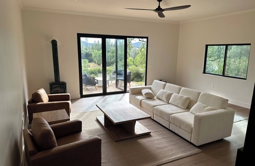 Lotus House | American River Front Home, remodeled 2 bd home with bonus room