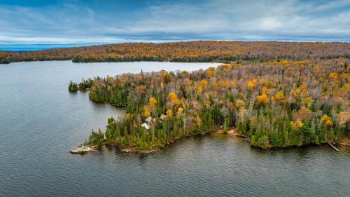 Mohawk House | Anam Cara Cabin