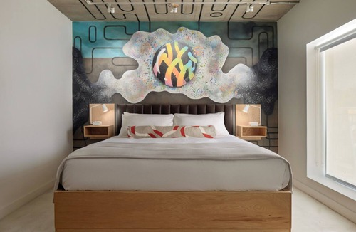 Kennett Square Hotel | Artelo